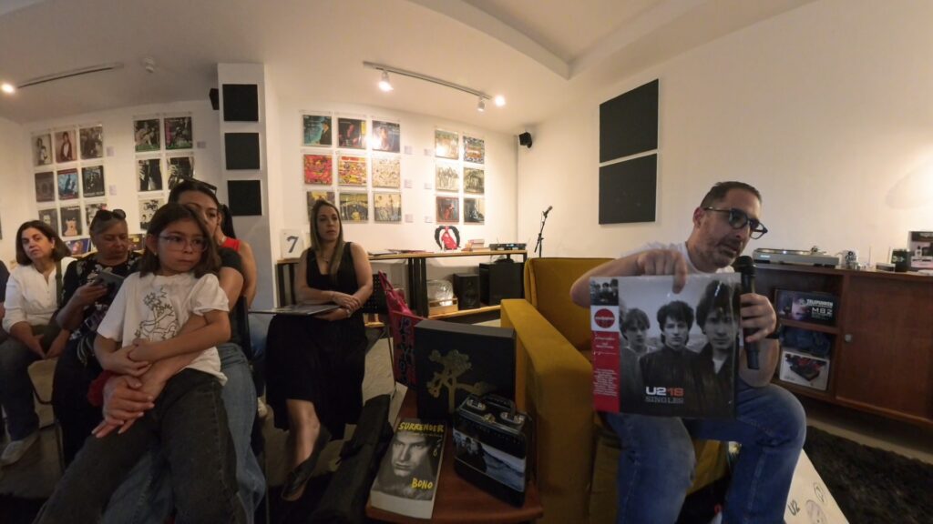 Charla | Más allá de la música: El universo del coleccionista de U2