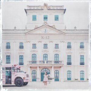 MELANIE MARTINEZ. K-12 (+ DVD)