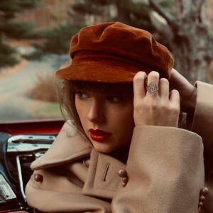 TAYLOR SWIFT. RED