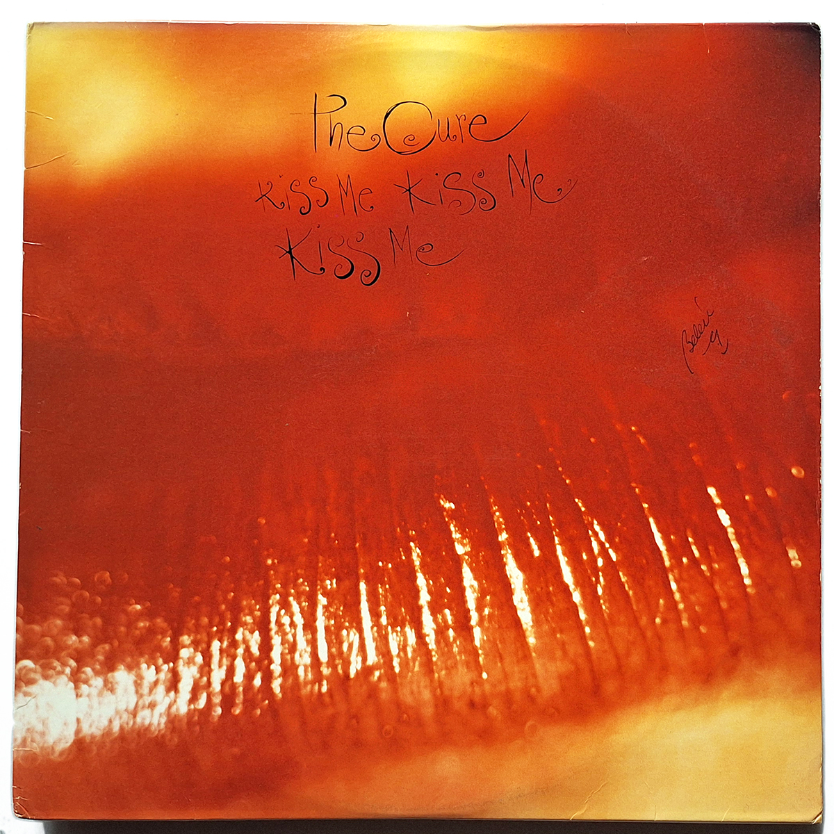 THE CURE. KISS ME KISS ME KISS ME