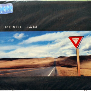 PEARL JAM. YIELD